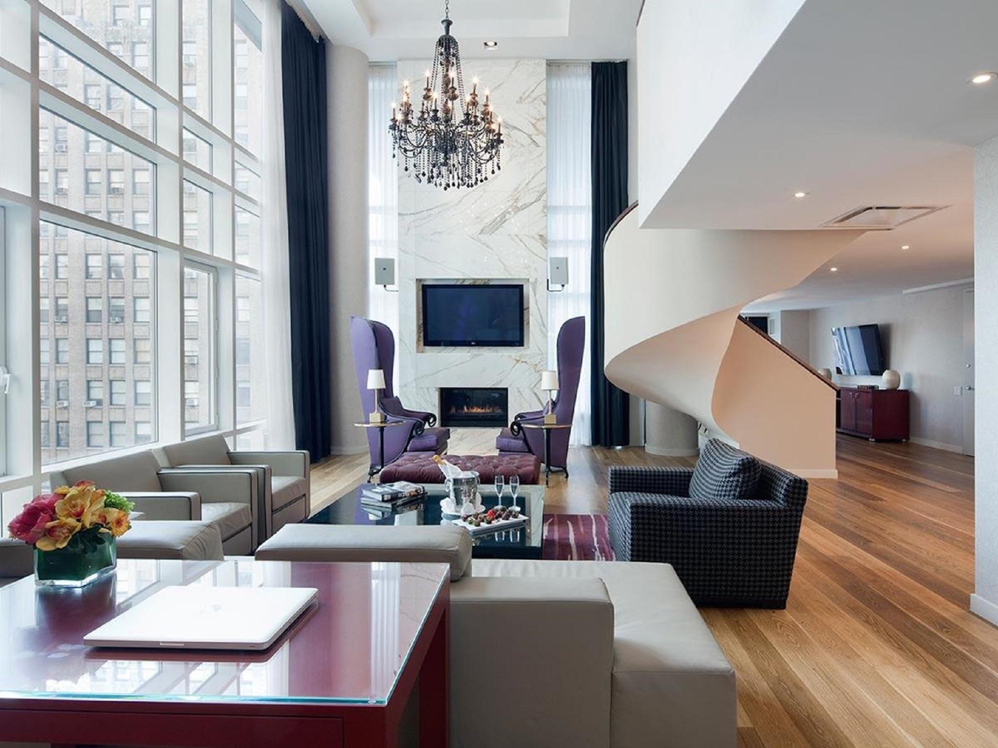 Royalton Park Avenue Nova York Exterior foto A living room in a duplex at 100 East 53rd Street