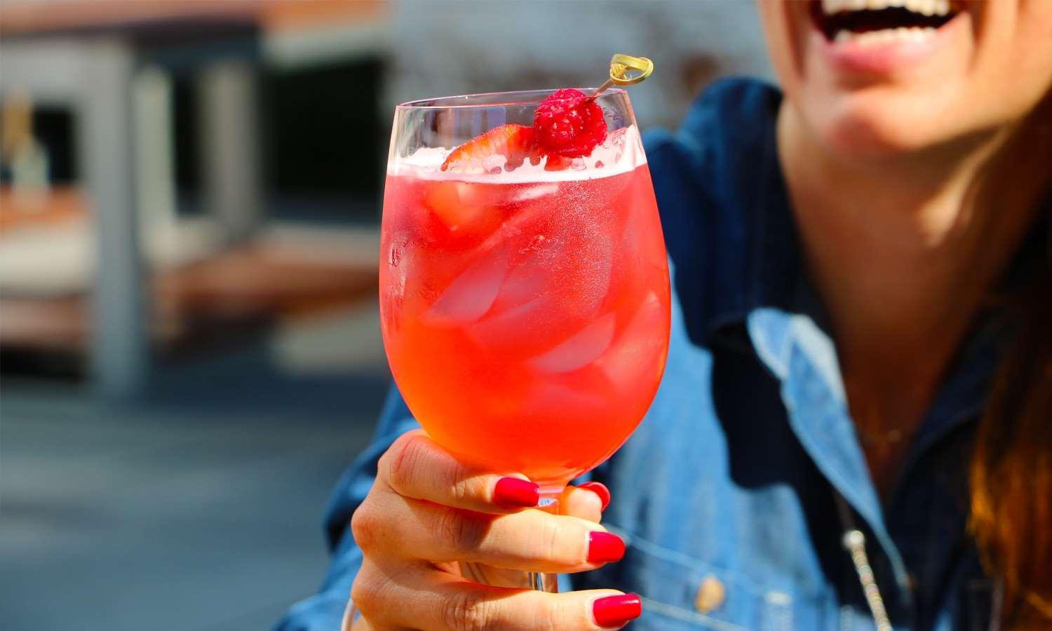 Royalton Park Avenue Nova York Exterior foto A strawberry bellini