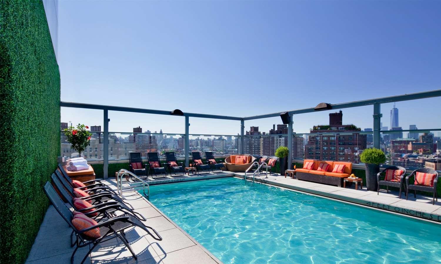 Royalton Park Avenue Nova York Exterior foto Rooftop pool